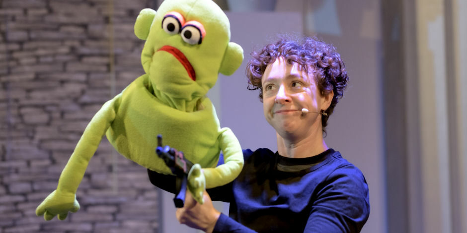 MDH: Puppets Do A Movie [Baby Friendly Performance] 1